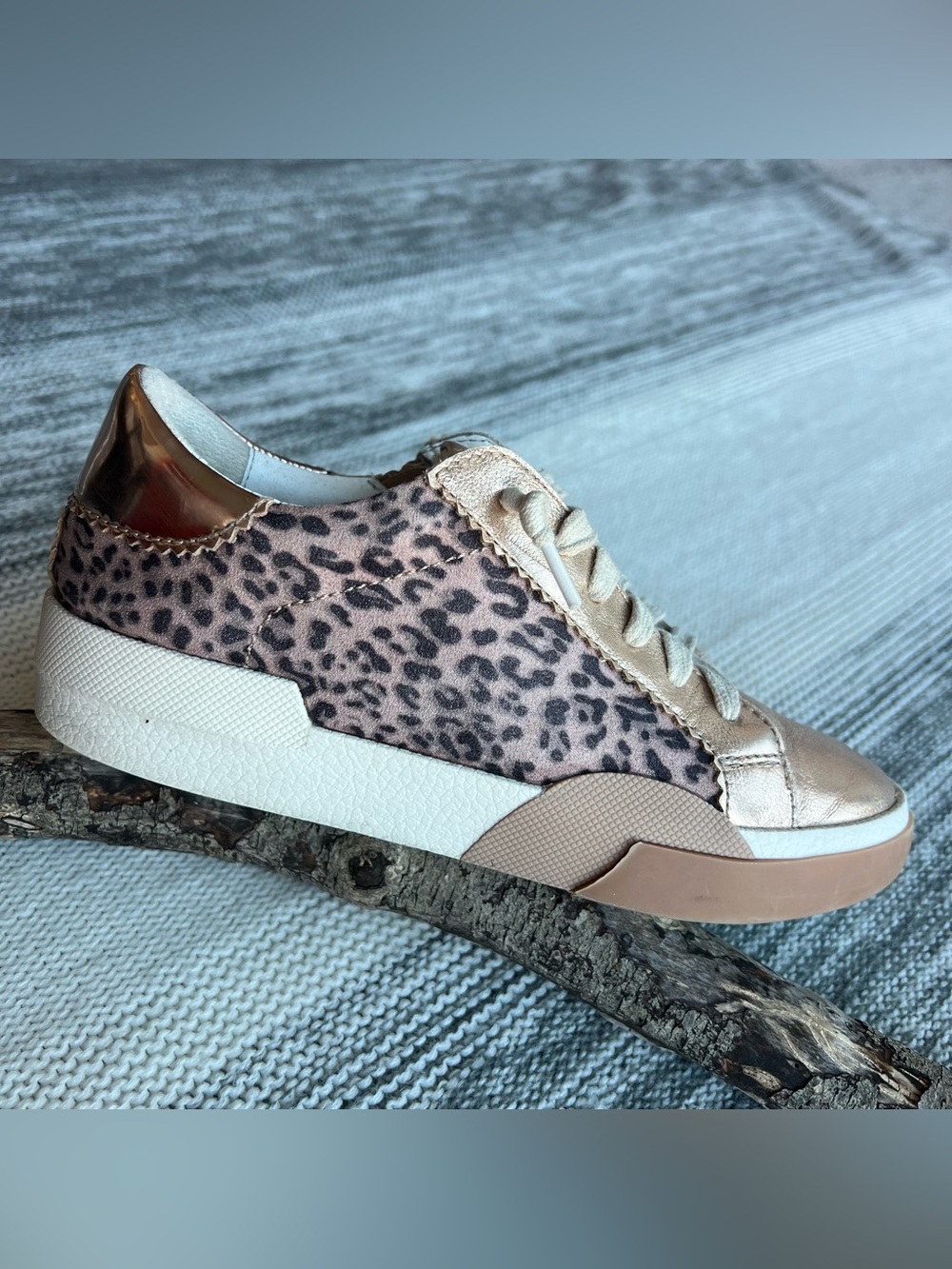 Dolce Vita Pheby Girls Sneakers